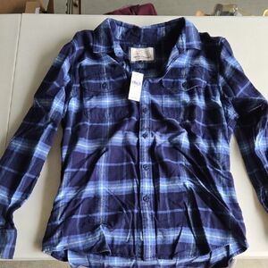 American Eagle Outfitters Navy and Light Blue Plaid Kids Shirt